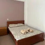 Hyso Vela 3* Piqeras