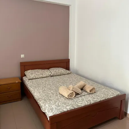 Hyso Vela 3* Piqeras