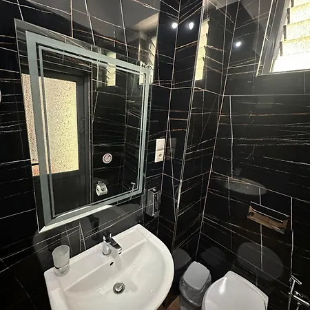 Hyso Vela Hotel 3*
