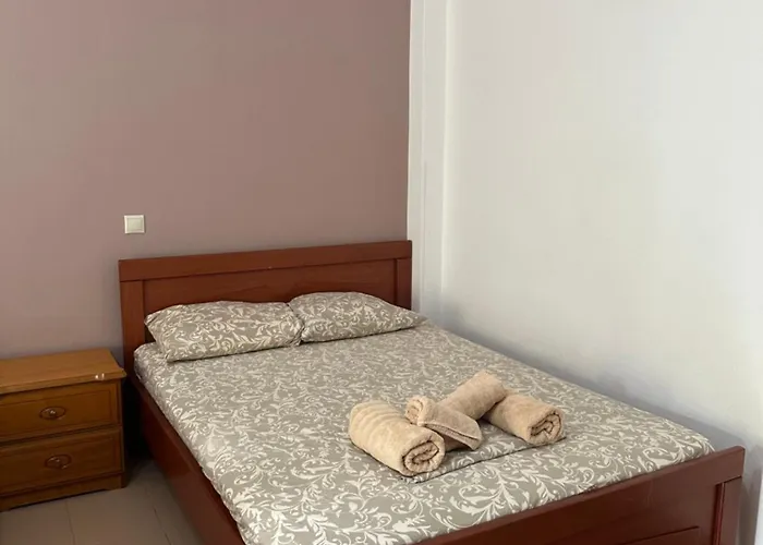 Hyso Vela 3* Piqeras